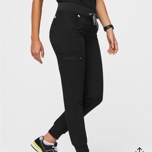 Womens Zamora jogger size small black scrub pant new without tags